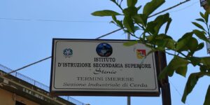 stituto di istruzione secondaria superiore "Stenio"